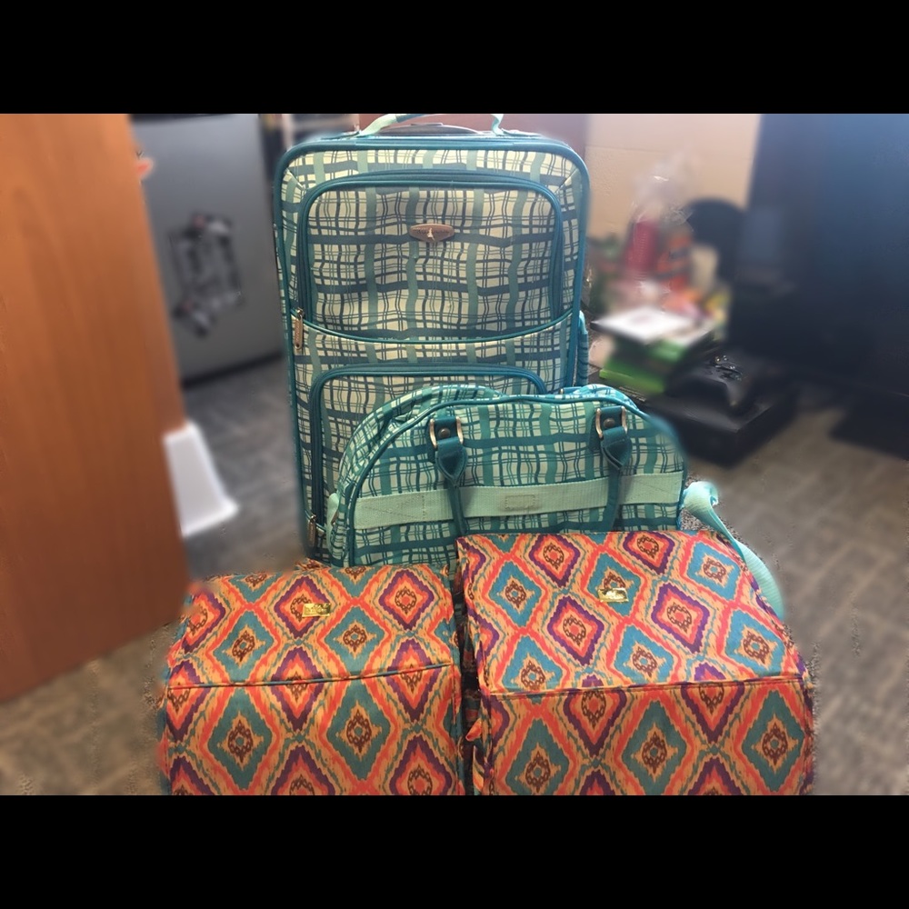 Protocol Luggage set and Jim New York set